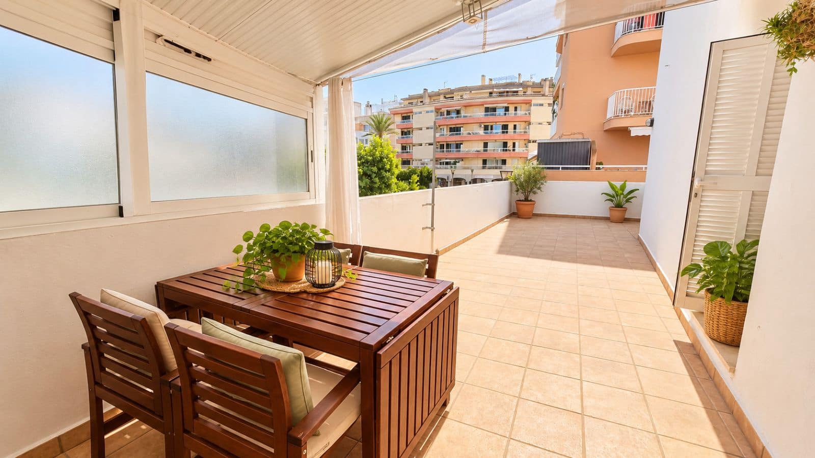 3 soveværelse Lejlighed til salg i Puerto de Alcudia - € 430.000 (Ref: 10045861)