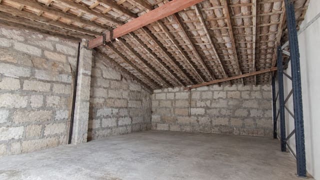 Hus till salu i Santa Margalida med garage - 150 000 € (Ref: 10073363)
