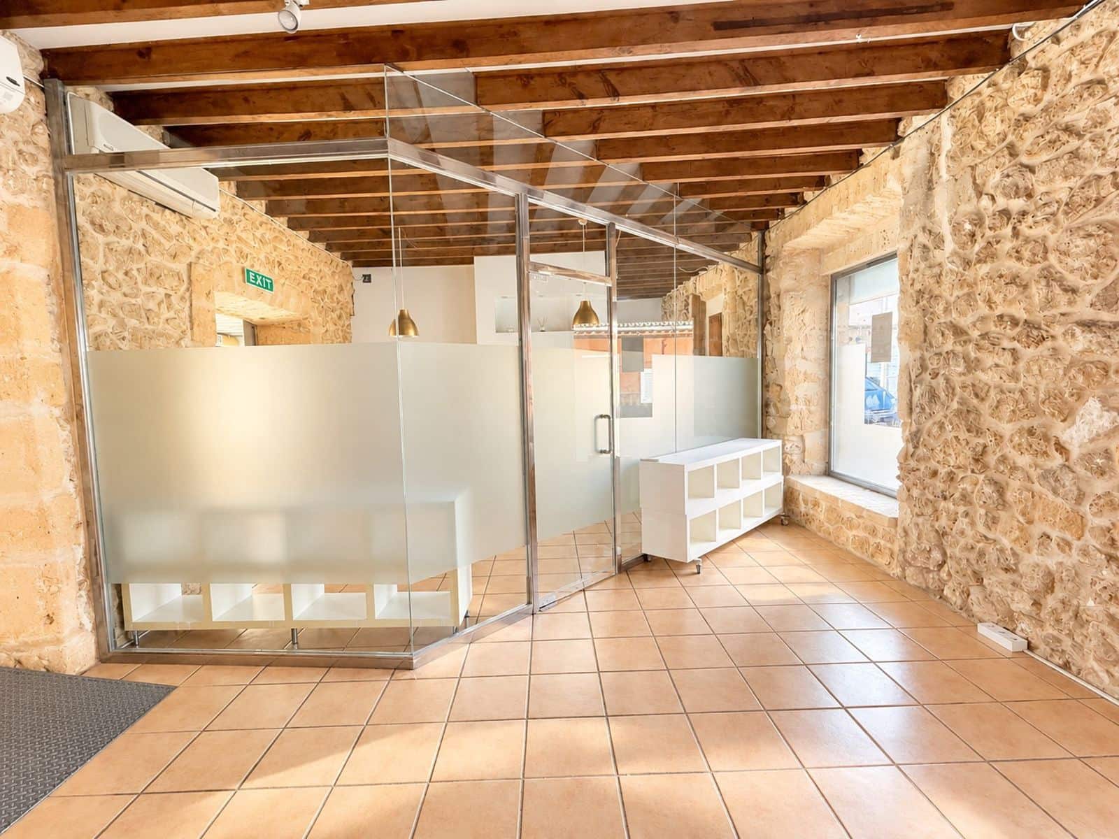 Kaupallinen myytävänä paikassa Palma de Mallorca mukana 
autotalli - 600 000 € (Ref: 10130428)