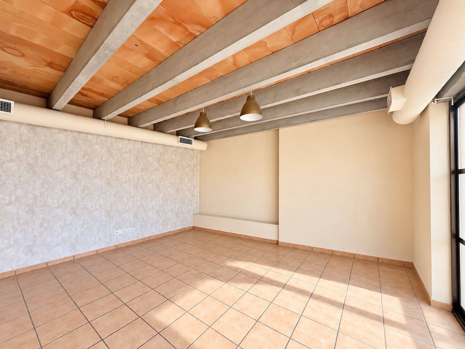 Kaupallinen myytävänä paikassa Palma de Mallorca mukana 
autotalli - 600 000 € (Ref: 10130428)
