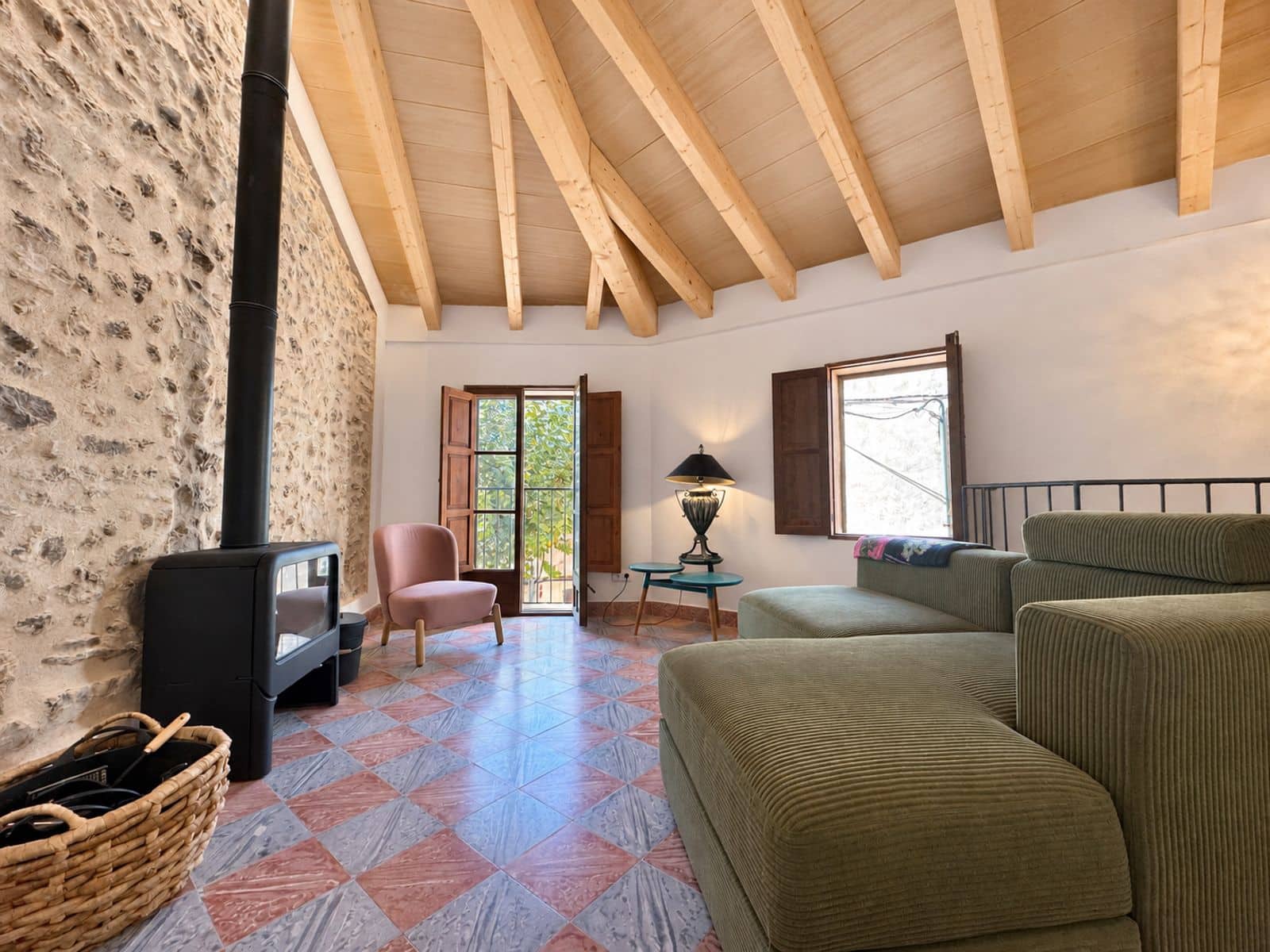 2 soverom Hus til salgs i Llubi med garasje - € 495 000 (Ref: 10154232)