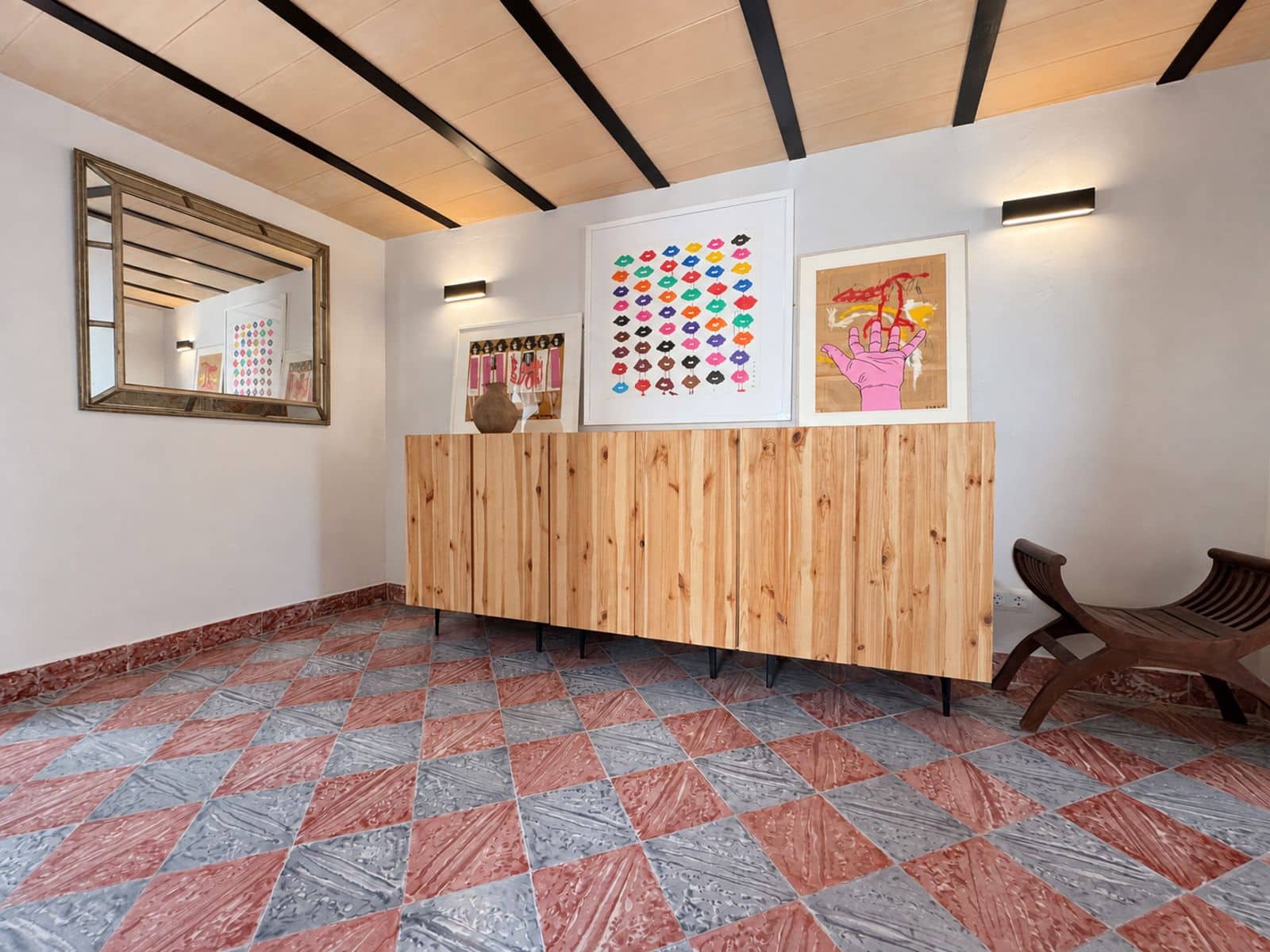 2 soverom Hus til salgs i Llubi med garasje - € 495 000 (Ref: 10154232)