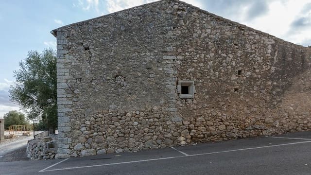 Byhus til salg i Moscari, Selva med garage - € 480.000 (Ref: 7450854)