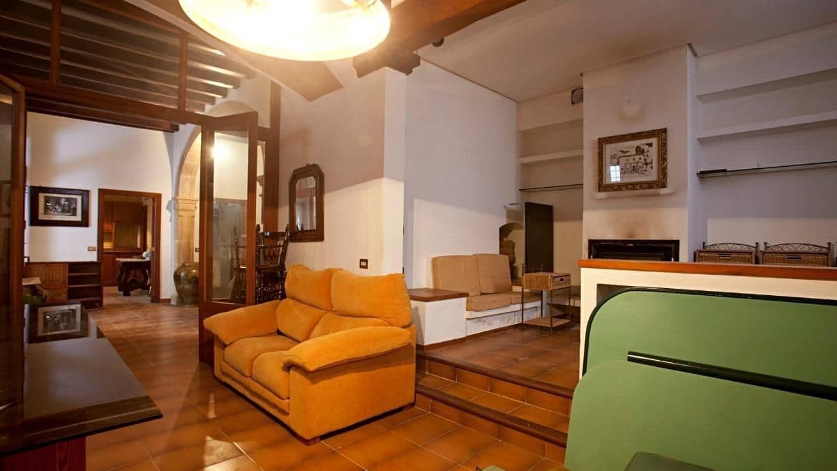 10 soverom Hus til salgs i Pollensa / Pollenca med garasje - € 905 000 (Ref: 7450860)