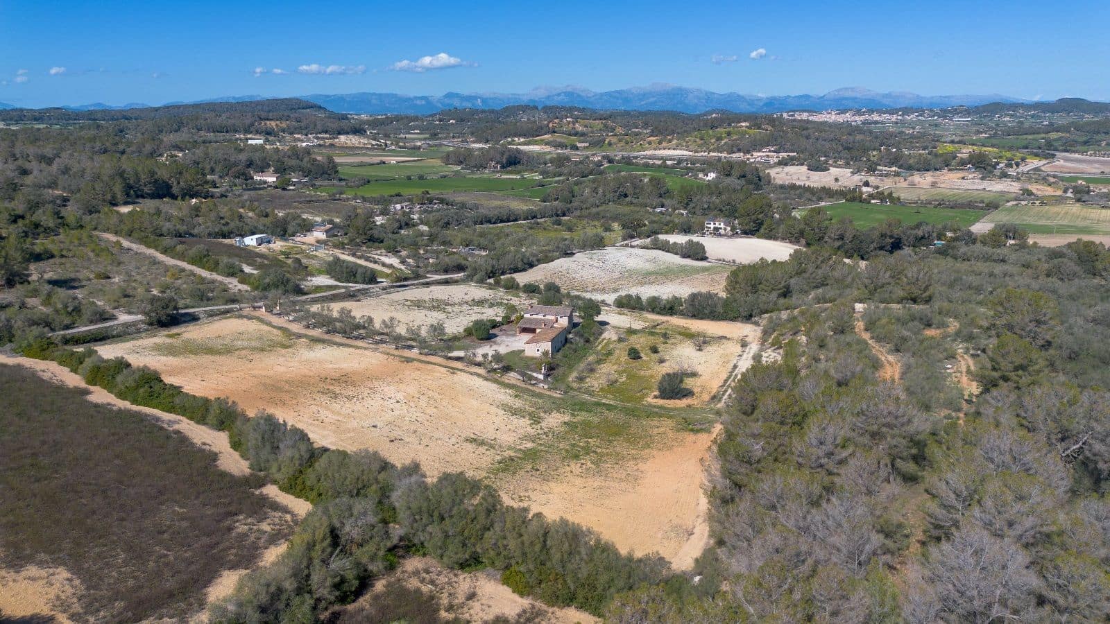 3 soveværelse Finca/Landehus til salg i Sant Joan med swimmingpool garage - € 760.000 (Ref: 7450882)