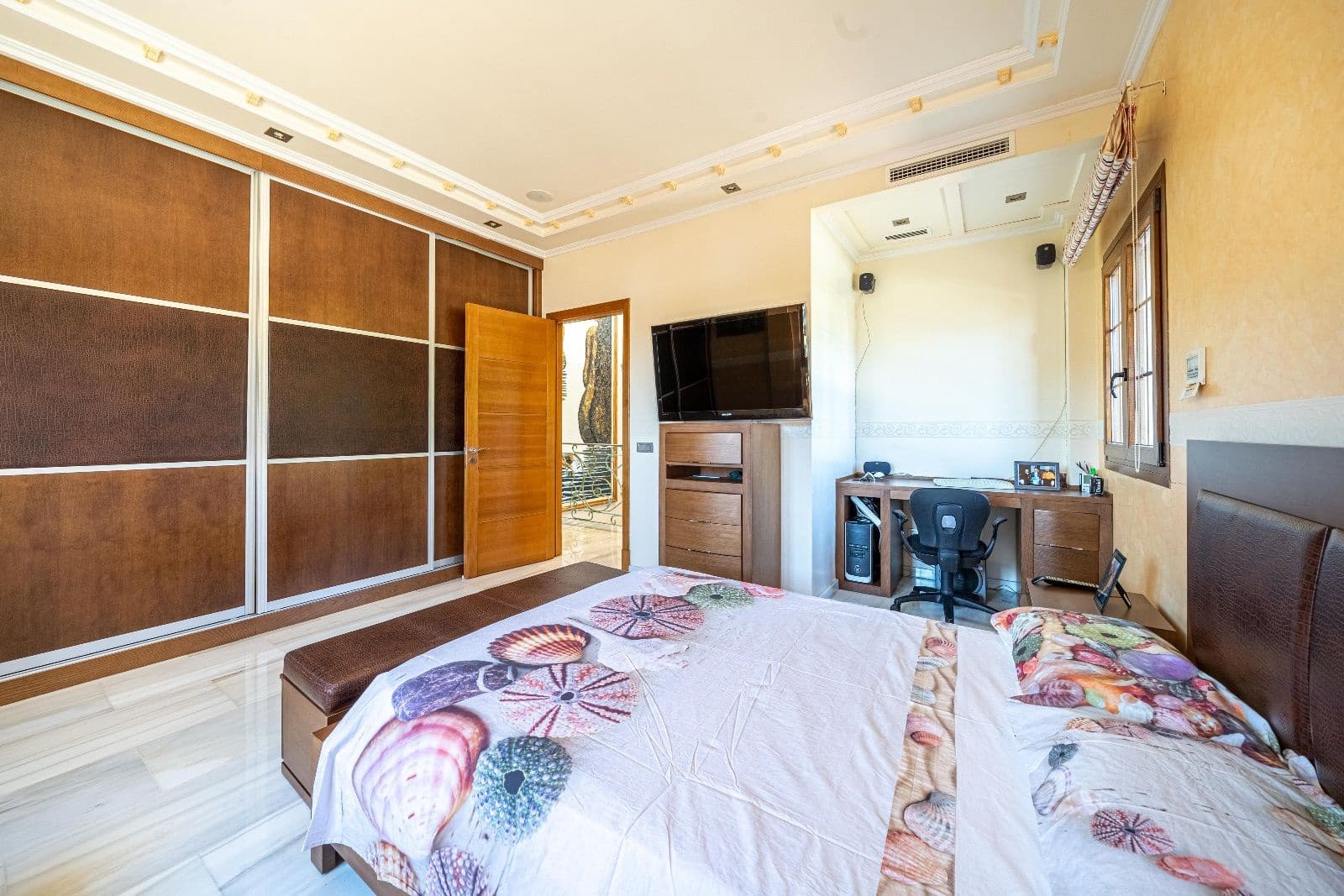 5 soverom Hus til salgs i Ca'n Picafort med svømmebasseng garasje - € 2 500 000 (Ref: 7450894)