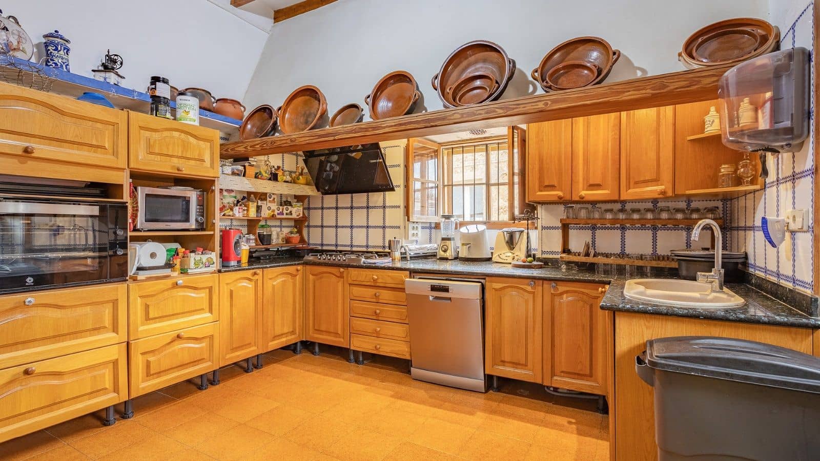 7 soveværelse Finca/Landehus til salg i Lloret de Vista Alegre med swimmingpool garage - € 3.800.000 (Ref: 7450901)