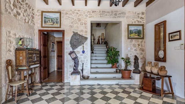 7 slaapkamer Finca/Landhuis te koop in Lloret de Vista Alegre met zwembad garage - € 3.800.000 (Ref: 7450901)