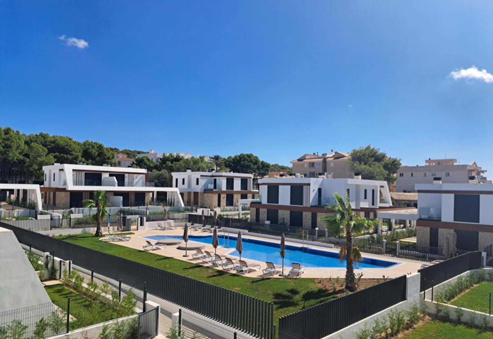 3 soveværelse Byhus til salg i Cala Ratjada med garage - € 1.042.000 (Ref: 7639051)