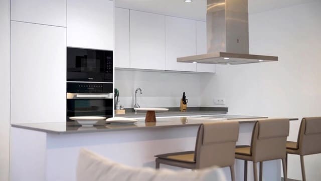 3 sypialnia Dom na sprzedaż w Cala Ratjada, Capdepera z garażem - 1 130 000 € (Ref: 7644536)