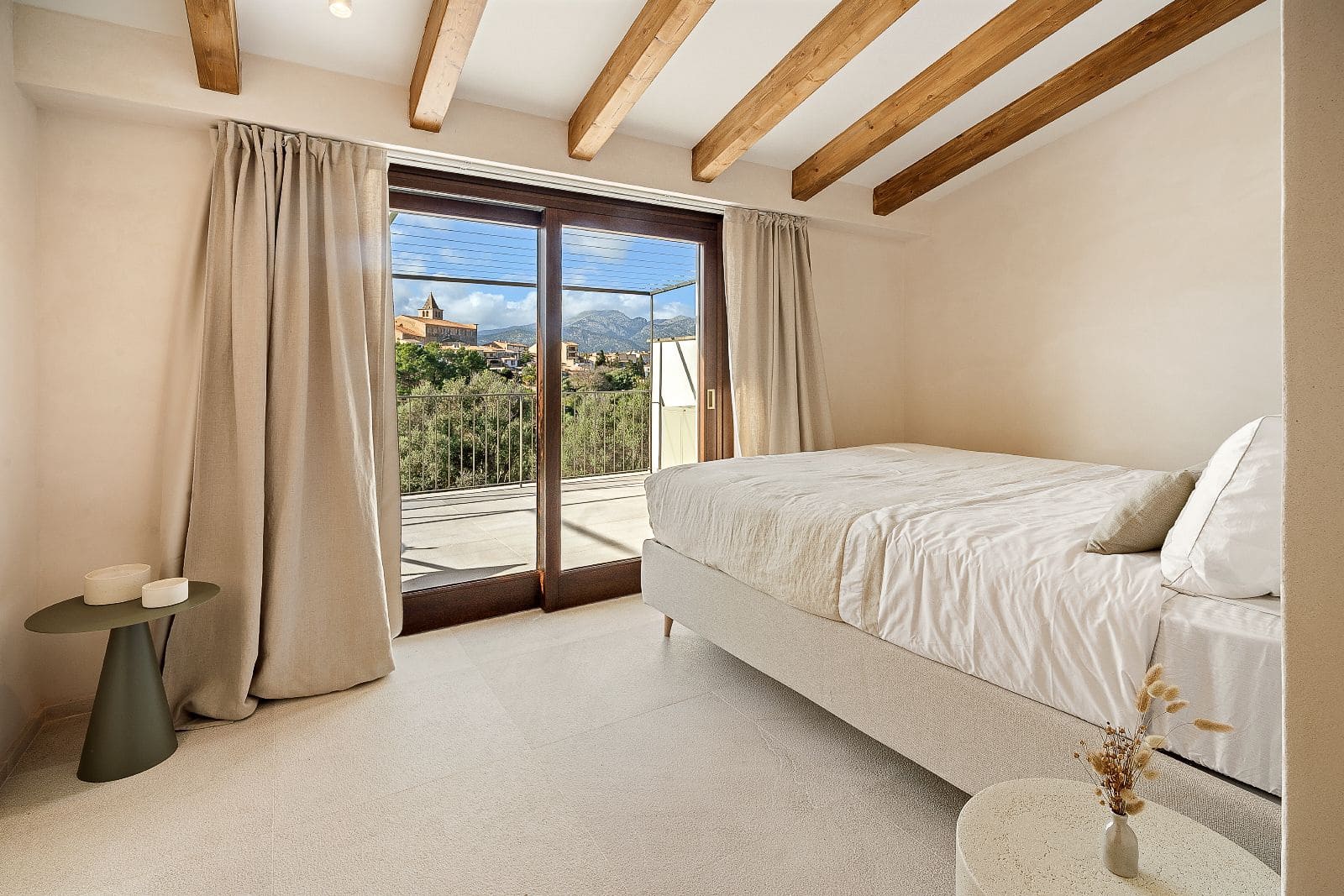 4 soverom Hus til salgs i Campanet med svømmebasseng garasje - € 1 795 000 (Ref: 8444793)