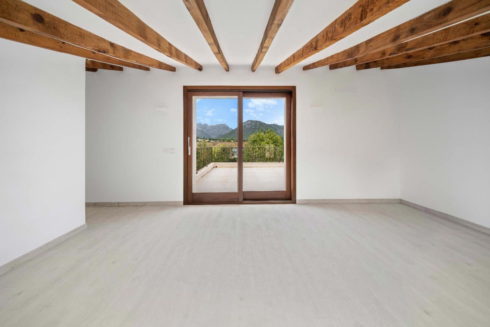 3 sovrum Hus till salu i Campanet med pool - 1 090 000 € (Ref: 8595677)