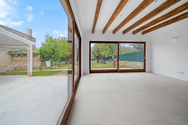 3 bedroom Townhouse for sale in Campanet with pool - € 1,090,000 (Ref: 8595677)