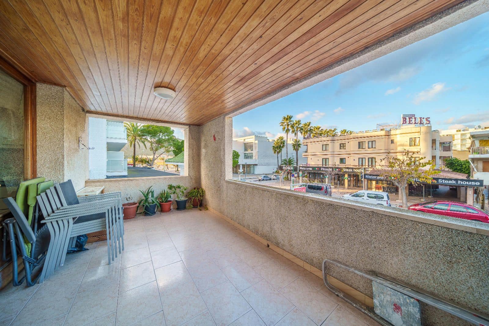 3 bedroom Flat for sale in Alcudia - € 330,000 (Ref: 8742325)