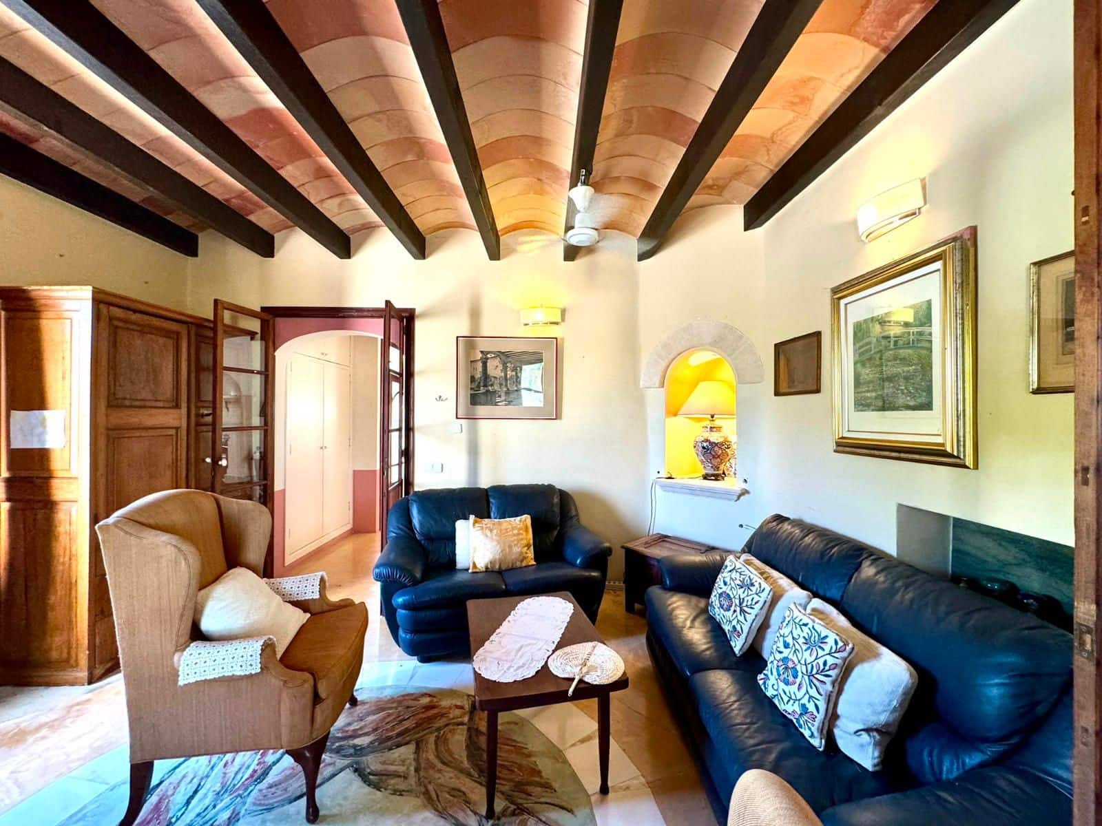 6 soveværelse Finca/Landehus til salg i Porreres med swimmingpool garage - € 2.600.000 (Ref: 8790323)