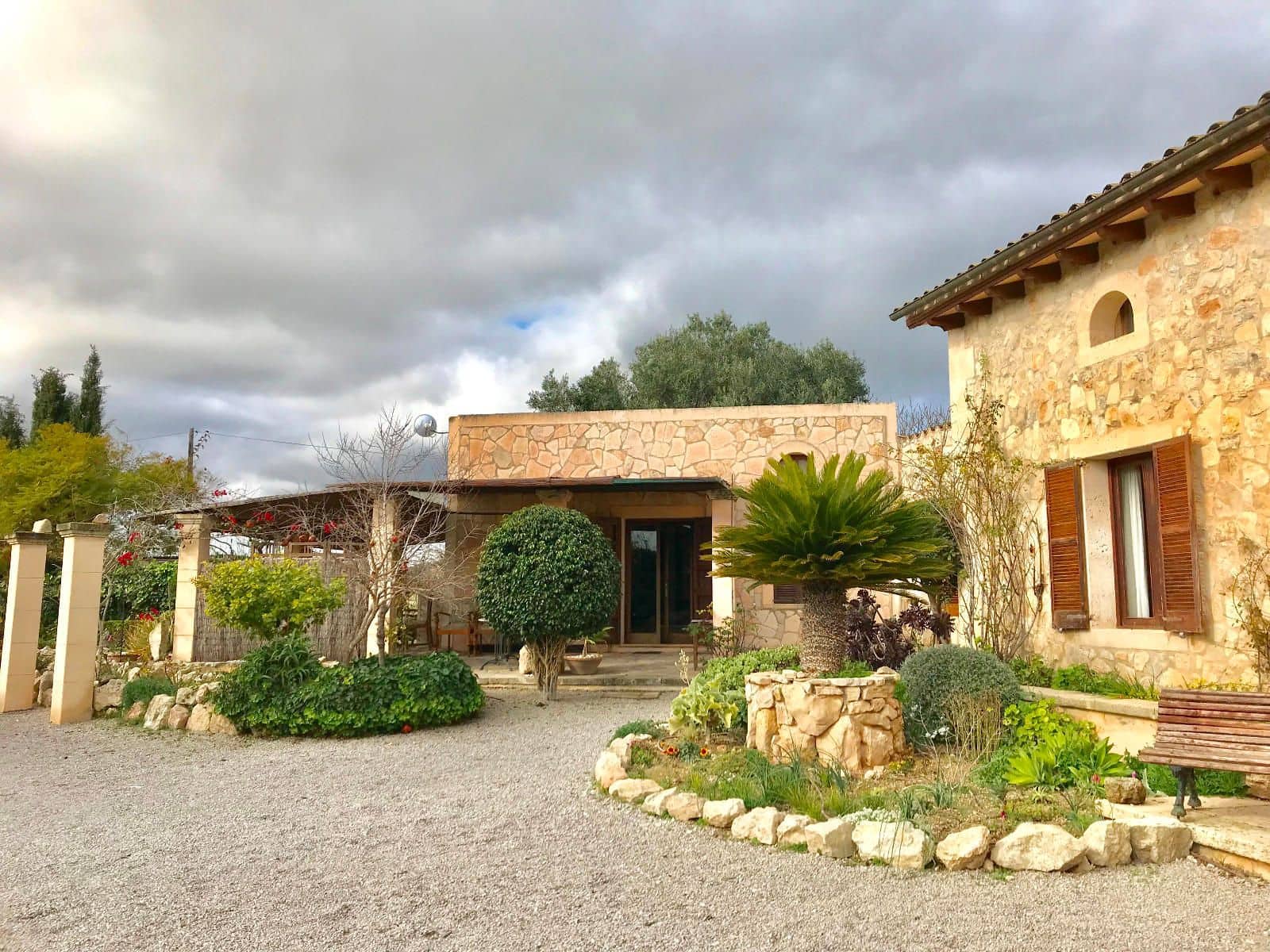 6 soveværelse Finca/Landehus til salg i Porreres med swimmingpool garage - € 2.600.000 (Ref: 8790323)