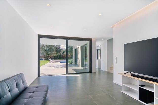 3 soveværelse Byhus til salg i Sa Pobla med swimmingpool garage - € 1.050.000 (Ref: 8845747)