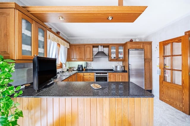 4 sypialnia Dom na sprzedaż w Alcúdia z garażem - 899 000 € (Ref: 8857823)