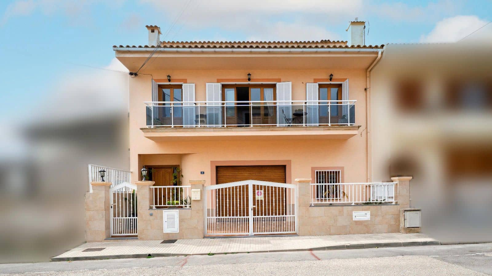 4 sypialnia Dom na sprzedaż w Alcudia z garażem - 899 000 € (Ref: 8857823)