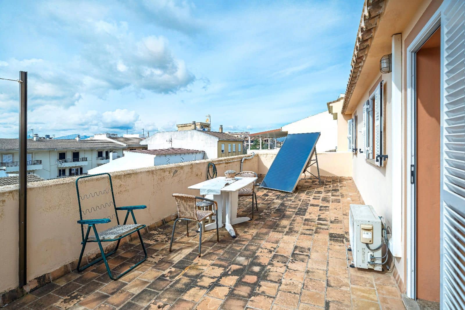 4 sypialnia Dom na sprzedaż w Alcudia z garażem - 899 000 € (Ref: 8857823)