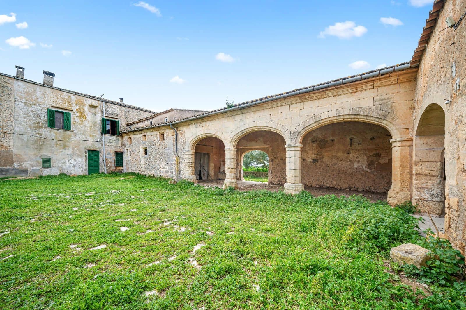 20 chambre Finca/Maison de Campagne à vendre à Vilafranca de Bonany avec garage - 2 780 000 € (Ref: 8868525)