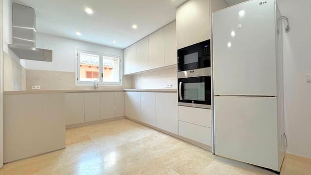 4 slaapkamer Flat te huur in Sant Jaume, Palma de Mallorca met garage - € 3.500 (Ref: 8960614)
