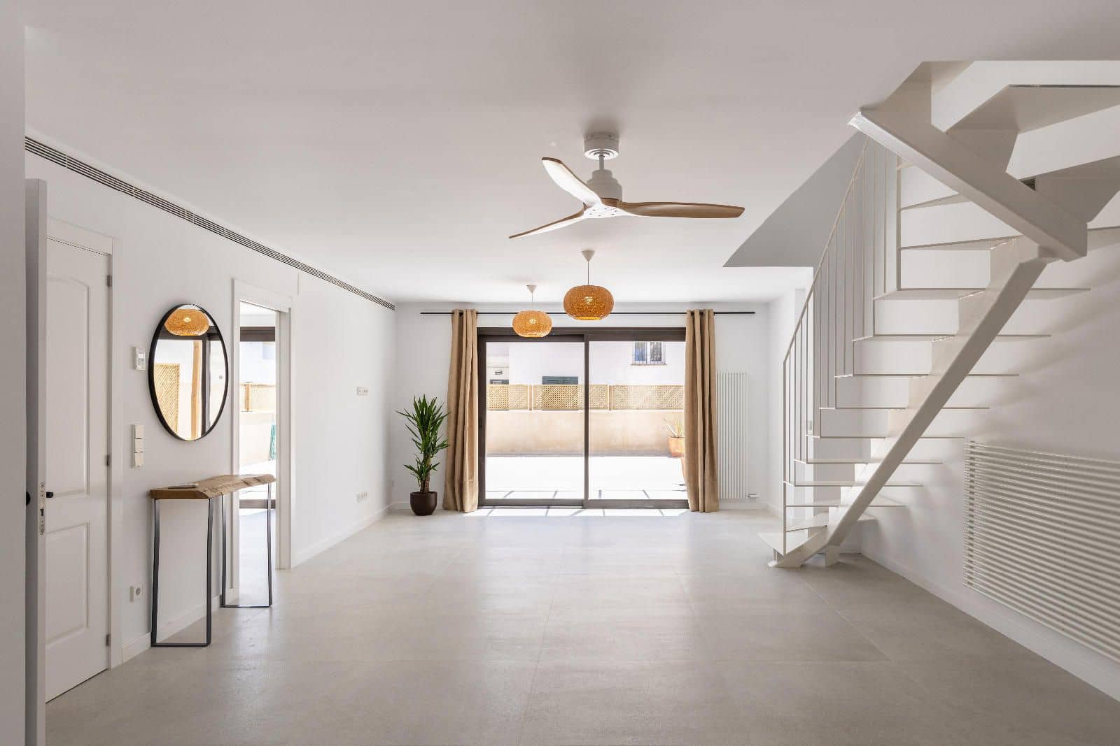 4 bedroom Flat for sale in Puerto de Soller / Port de Soller - € 1,190,000 (Ref: 9015901)