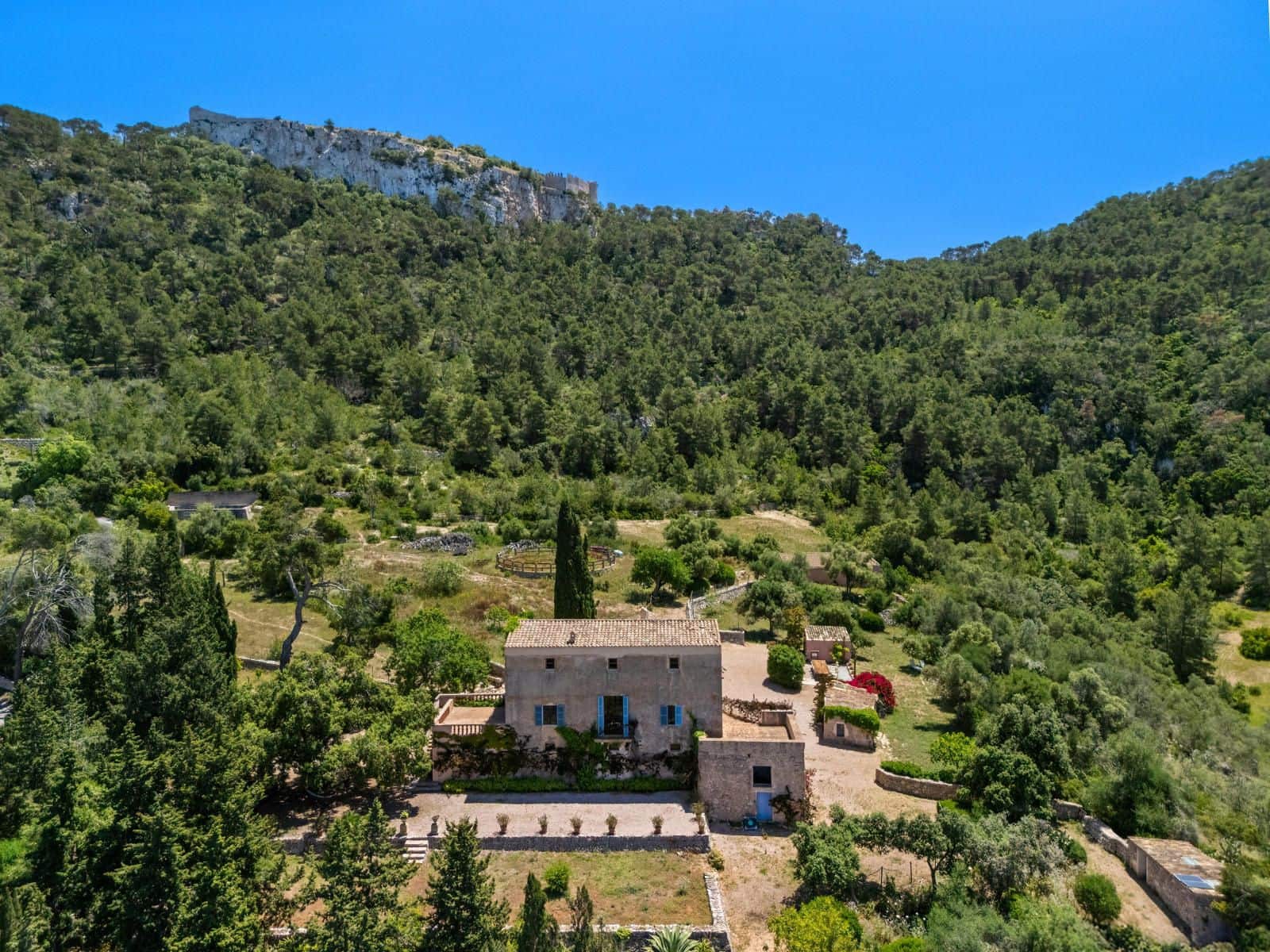 7 bedroom Finca/Country House for sale in Felanitx with garage - € 6,500,000 (Ref: 9041010)