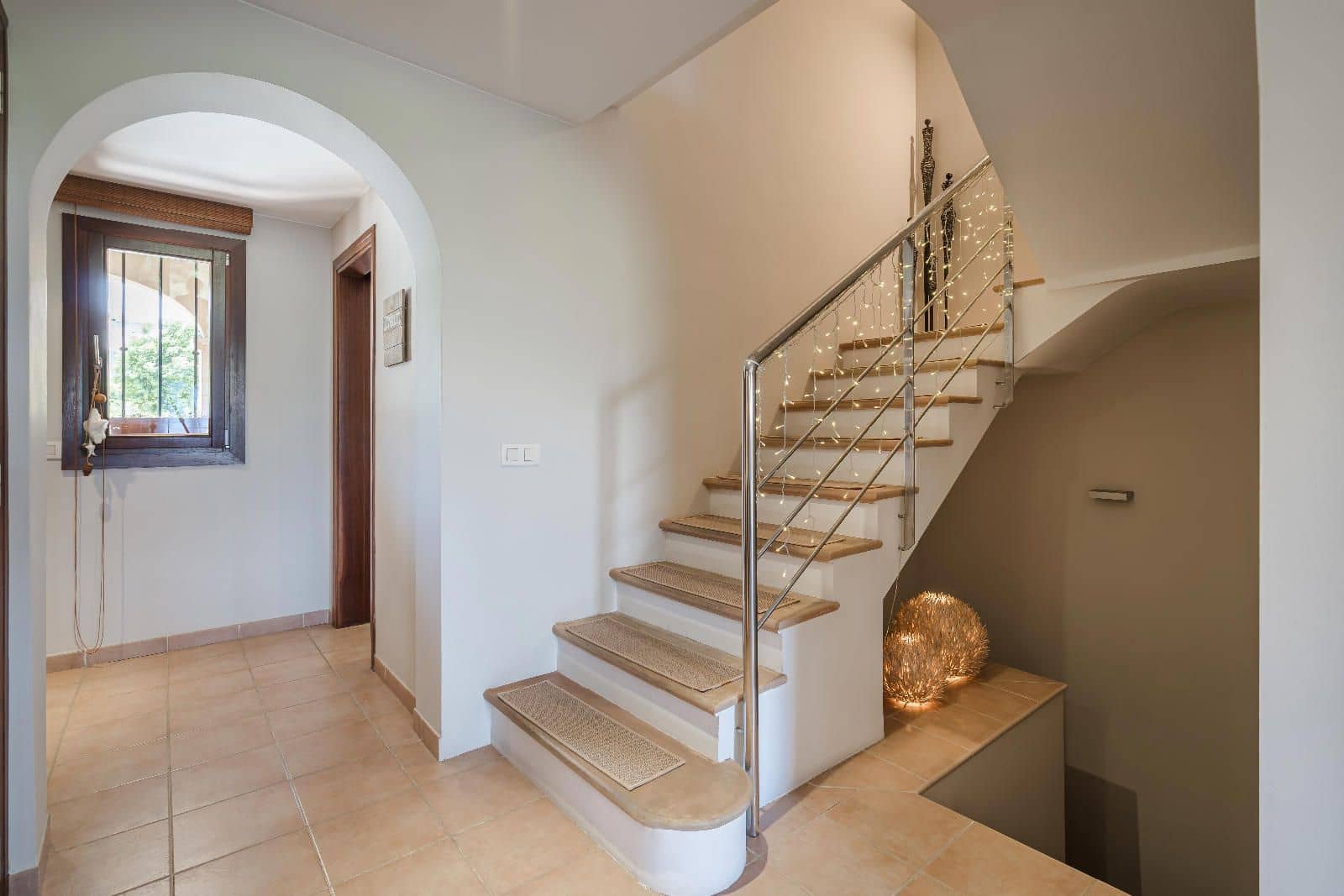 3 bedroom Townhouse for sale in Buger with garage - € 560,000 (Ref: 9142204)