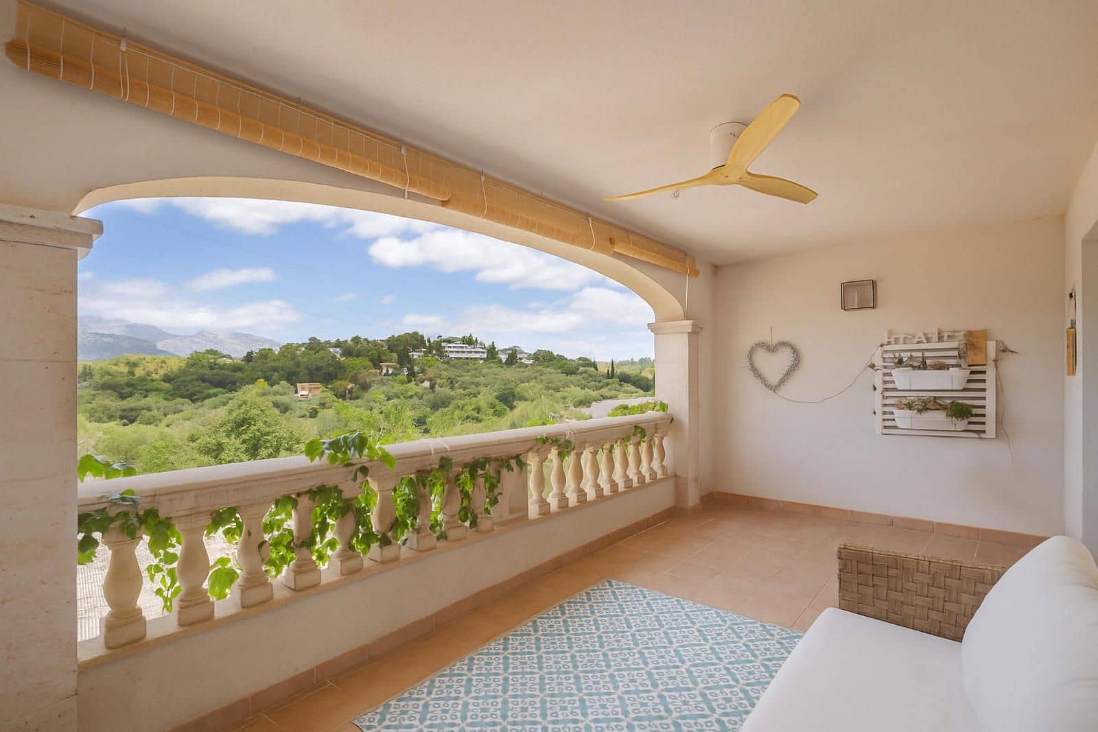 3 bedroom Townhouse for sale in Buger with garage - € 560,000 (Ref: 9142204)