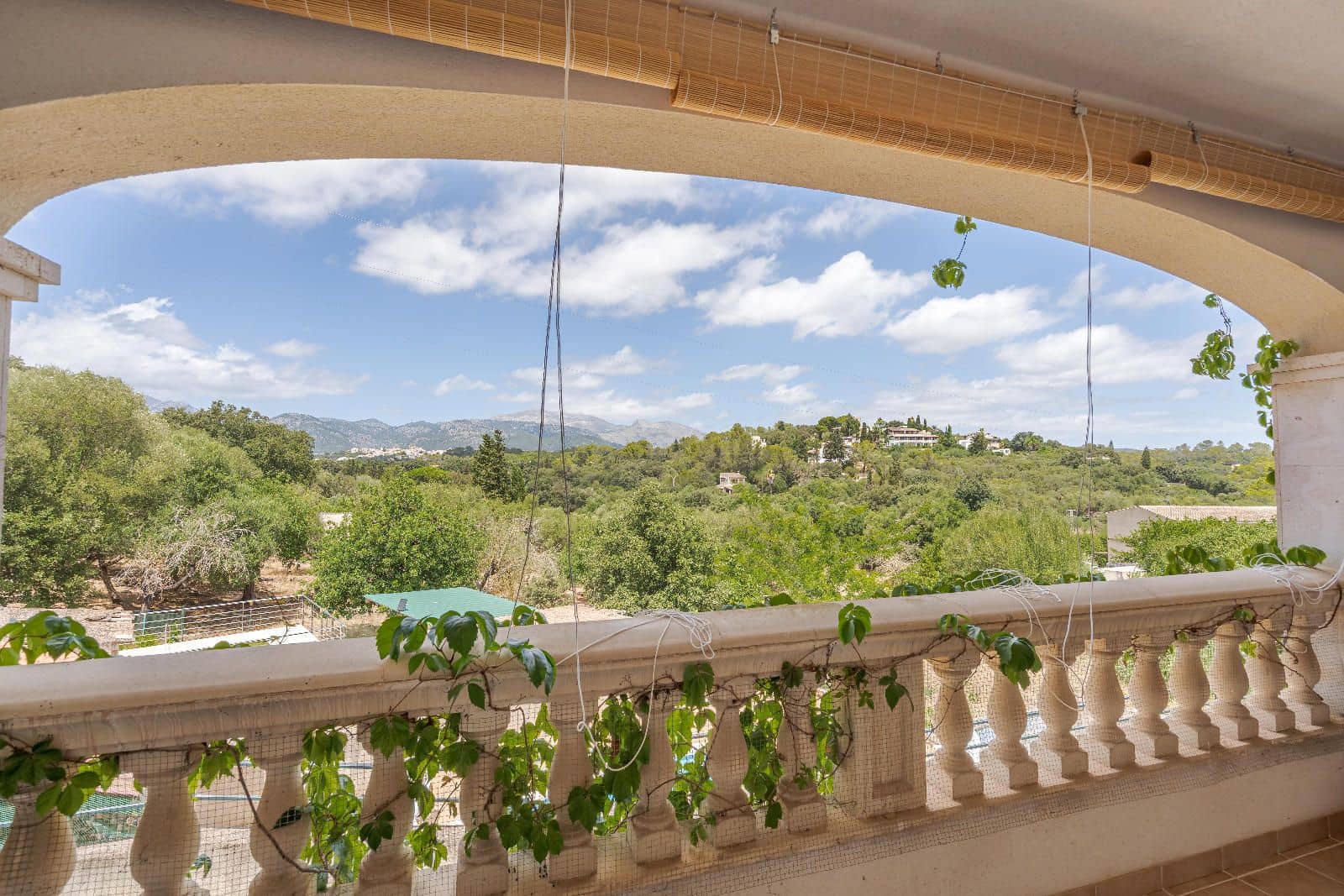 3 bedroom Townhouse for sale in Buger with garage - € 560,000 (Ref: 9142204)