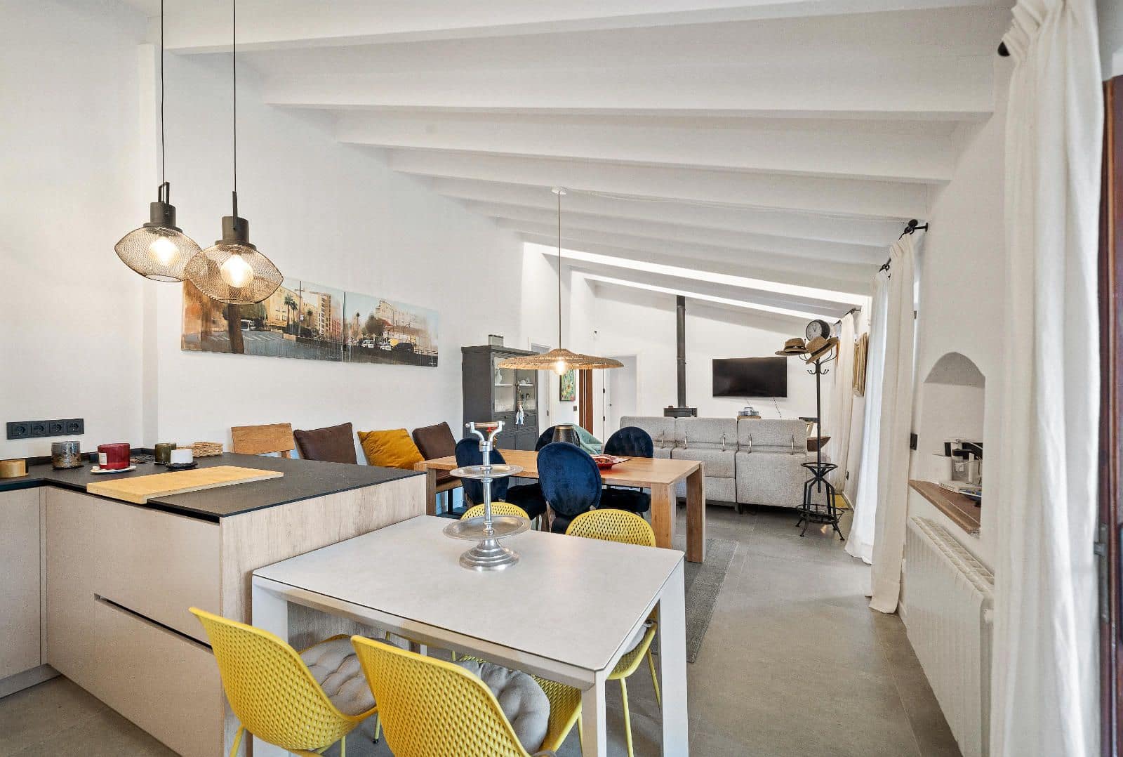 3 soveværelse Byhus til salg i Galilea med swimmingpool garage - € 1.150.000 (Ref: 9161778)