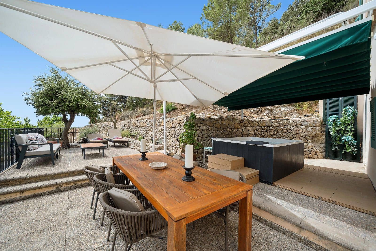 3 soveværelse Byhus til salg i Galilea med swimmingpool garage - € 1.150.000 (Ref: 9161778)