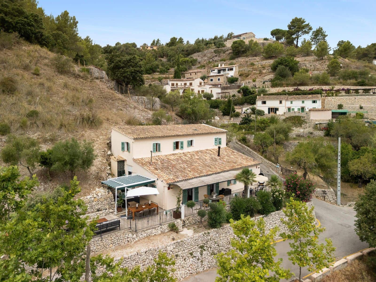 3 soveværelse Byhus til salg i Galilea med swimmingpool garage - € 1.150.000 (Ref: 9161778)