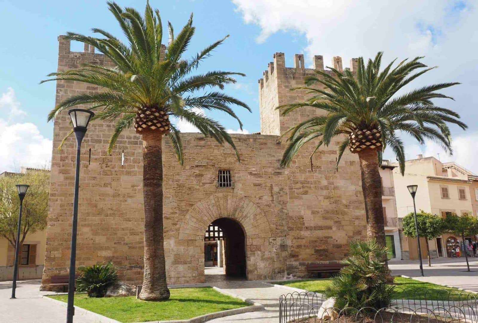 3 soverom Hus til salgs i Puerto de Alcudia med garasje - € 699 000 (Ref: 9186010)