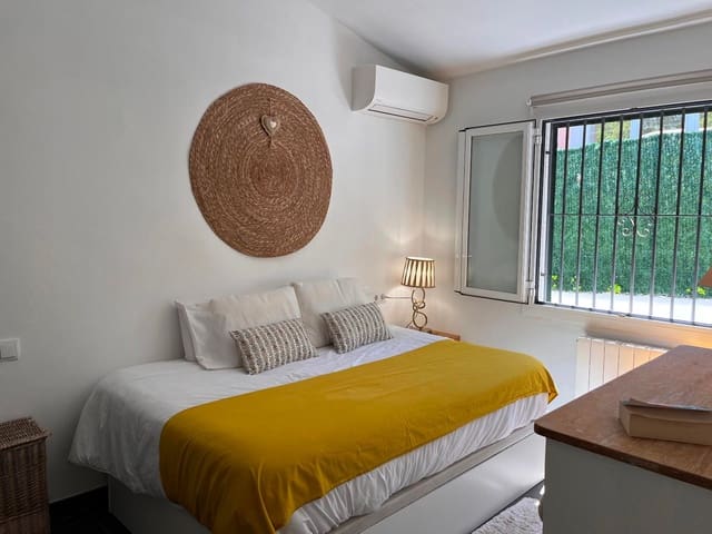 4 soveværelse Byhus til salg i Costa de la Calma, Calvià med swimmingpool garage - € 1.350.000 (Ref: 9201788)