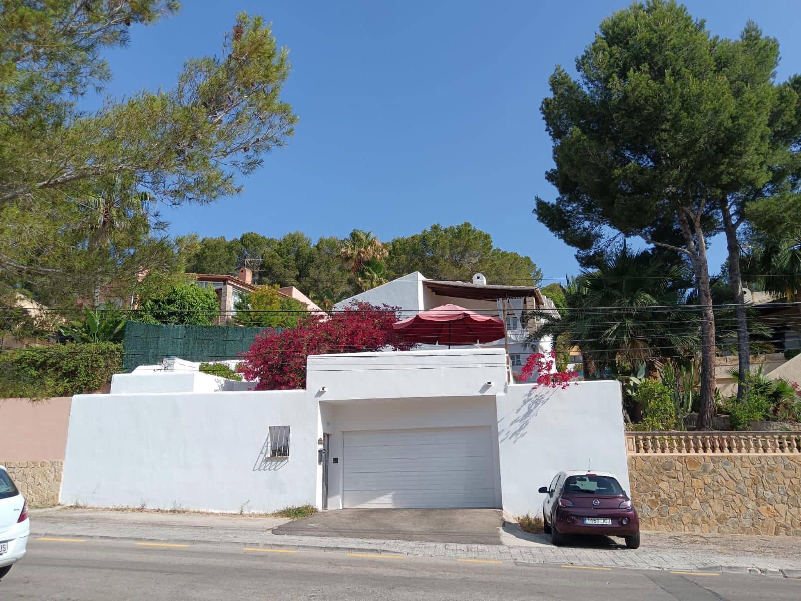 4 soverom Hus til salgs i Costa de la Calma med svømmebasseng garasje - € 1 350 000 (Ref: 9201788)