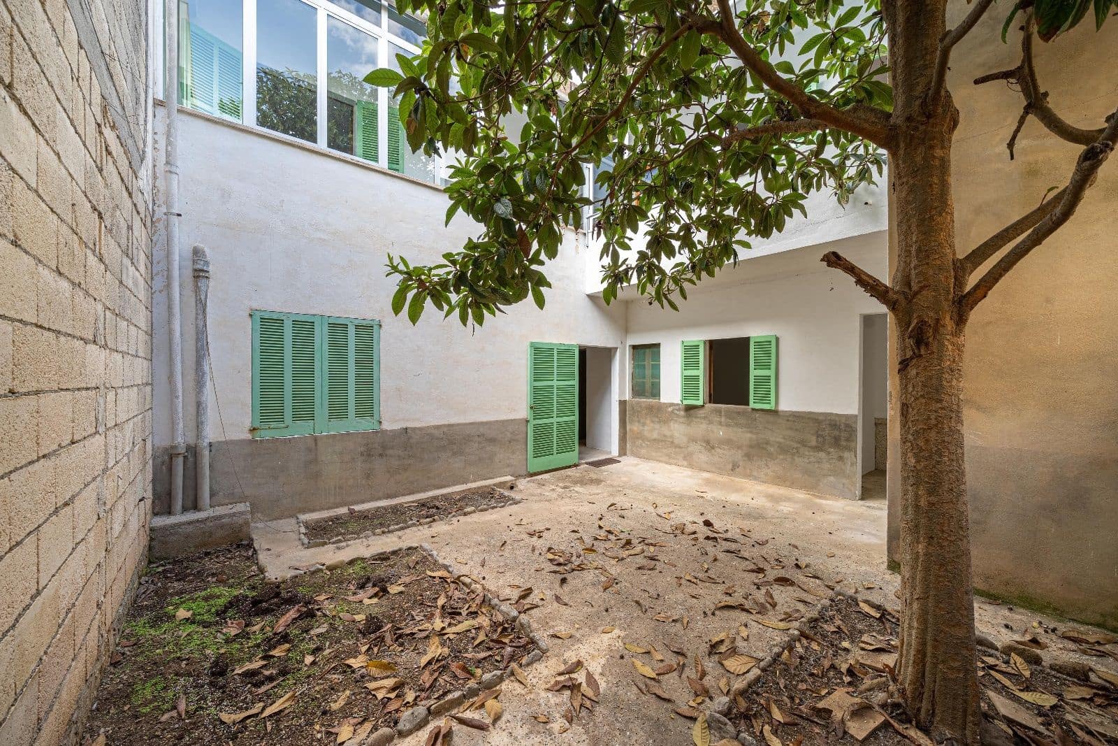 3 bedroom Townhouse for sale in Alcudia with garage - € 440,000 (Ref: 9261982)