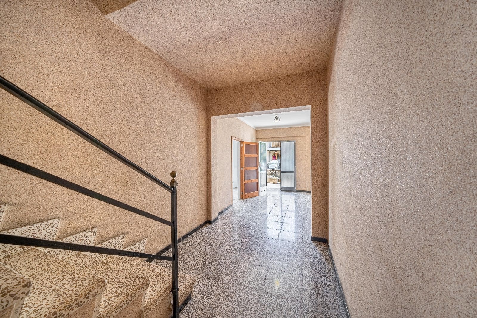 3 bedroom Townhouse for sale in Alcudia with garage - € 440,000 (Ref: 9261982)