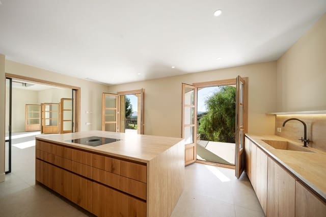 4 soveværelse Byhus til salg i Pollensa / Pollença med swimmingpool garage - € 2.950.000 (Ref: 9307126)