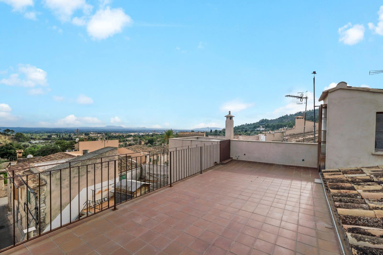 6 soveværelse Byhus til salg i Biniamar med swimmingpool - € 1.250.000 (Ref: 9345247)