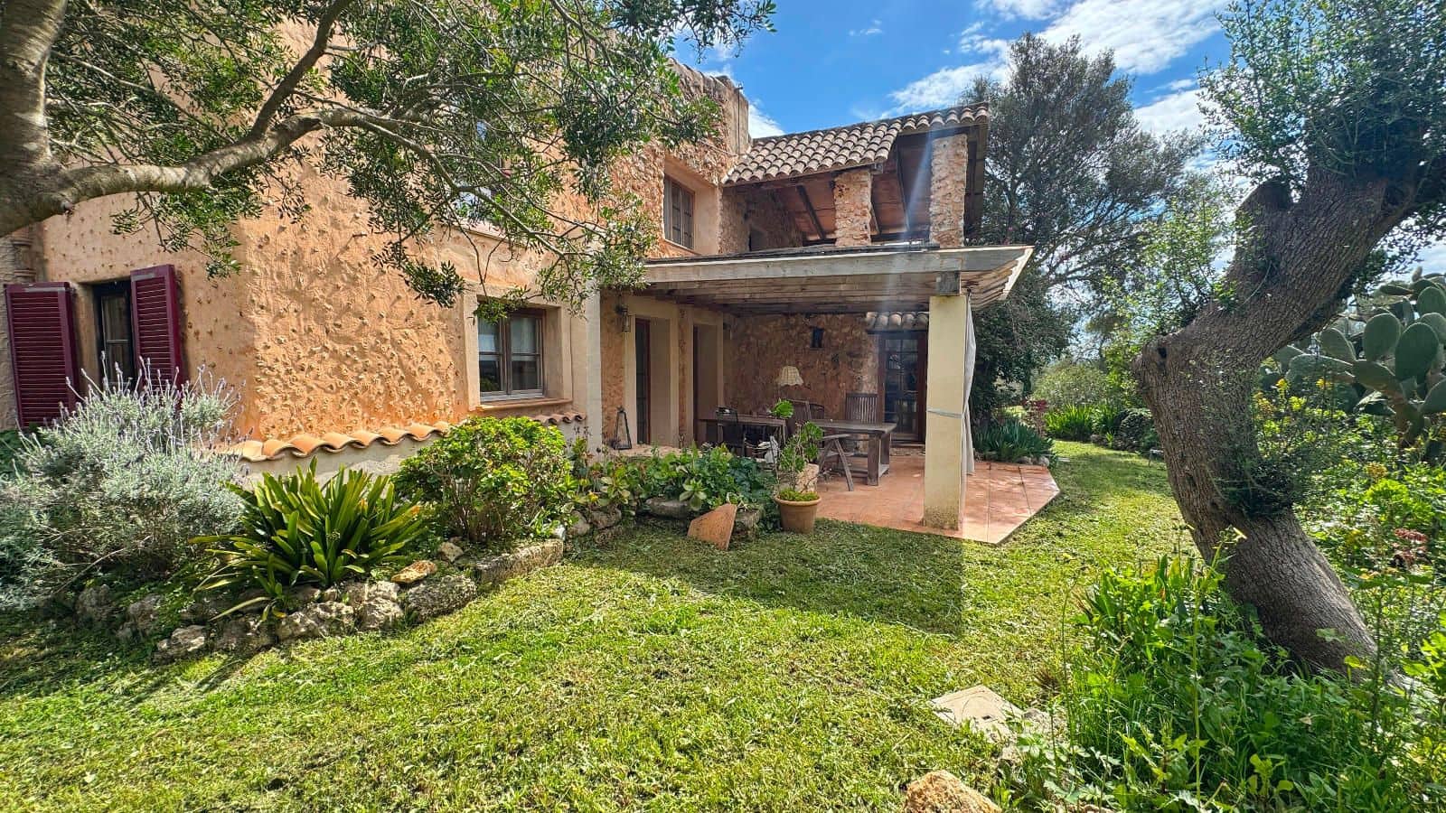 6 quarto Quinta/Casa Rural para venda em Inca com piscina garagem - 1 800 000 € (Ref: 9348001)