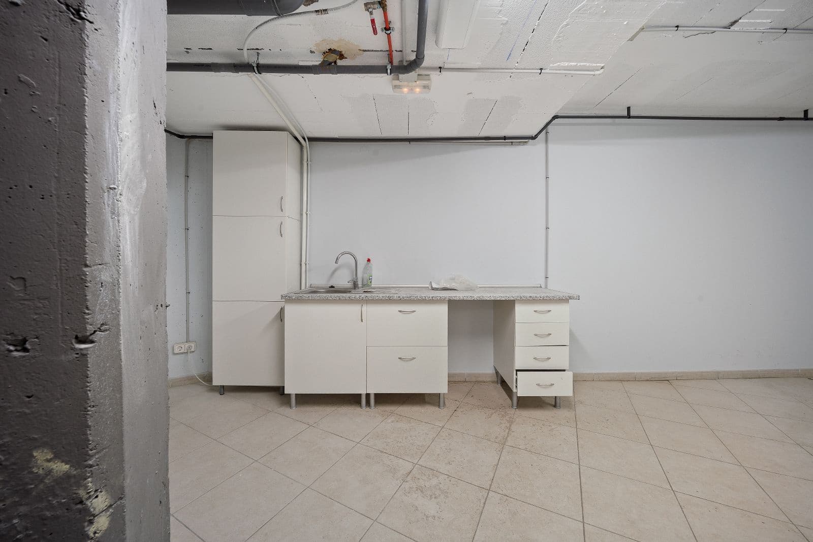 Kommersiell til leie i Palma de Mallorca med garasje - € 3 747 (Ref: 9396839)