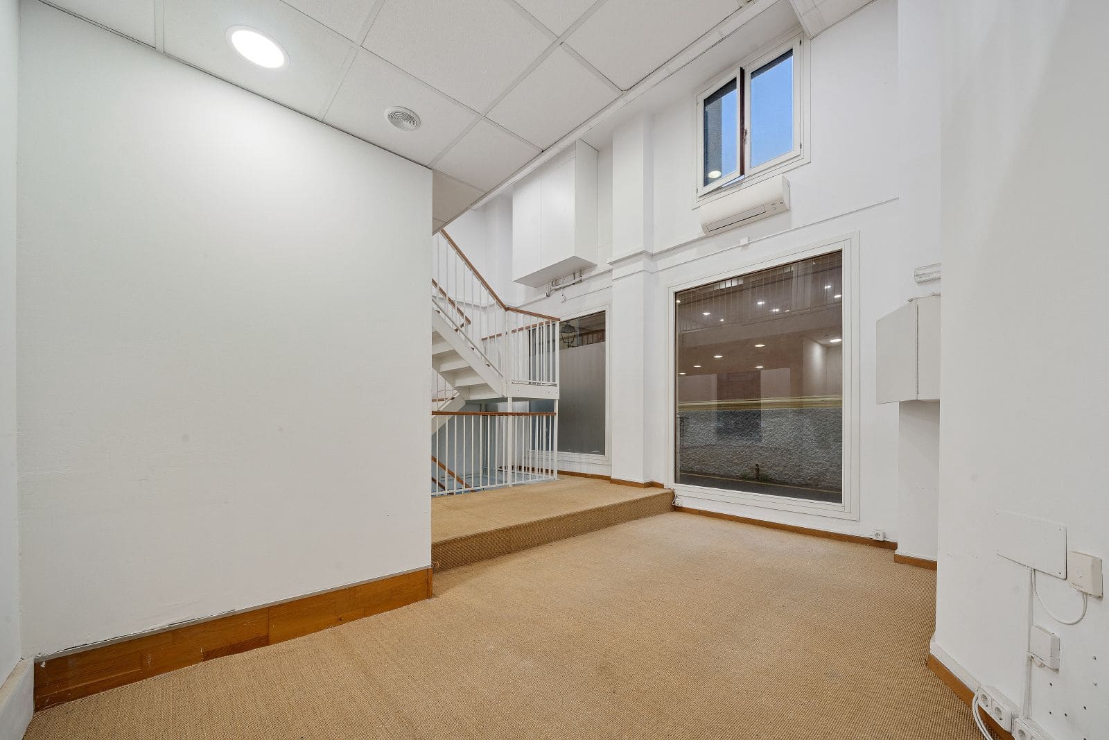 Kommersiell til leie i Palma de Mallorca med garasje - € 3 747 (Ref: 9396839)