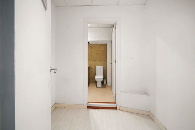 Erhverv til leje i La Llotja - Born, Palma de Mallorca med garage - € 2.627 (Ref: 9396840)