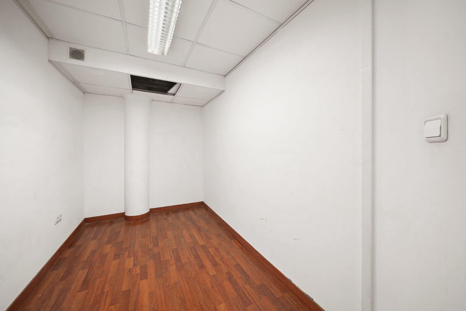 Komercyjne do wynajęcia w Palma de Mallorca z garażem - 2 627 € (Ref: 9396840)