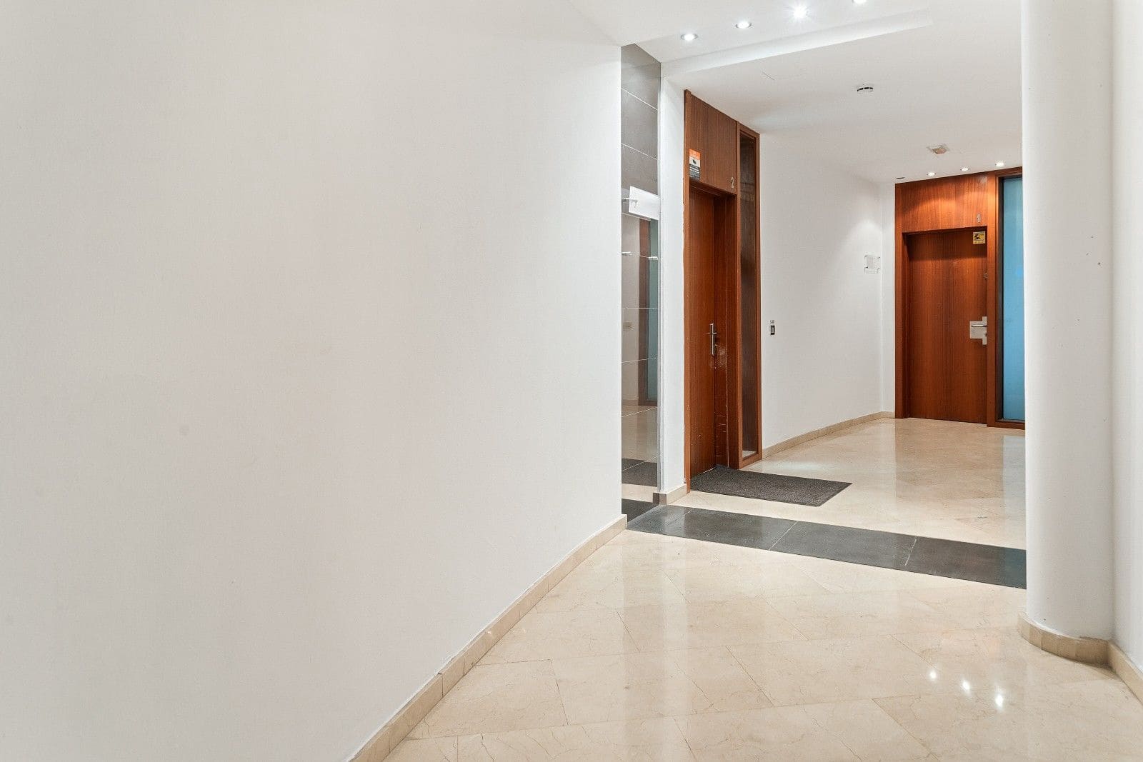 Gewerbe zu vermieten in Palma de Mallorca mit Garage - 4.523 € (Ref: 9396890)