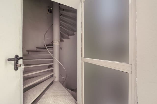 Local Commercial à louer à Son Armadans, Palma de Mallorca avec garage - 4 523 € (Ref: 9396890)