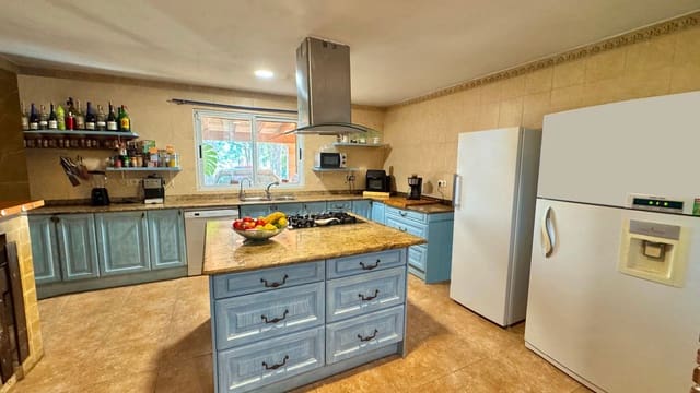 4 camera da letto Finca/Casa di Campagna in vendita in Inca con piscina garage - 685.000 € (Rif: 9404654)