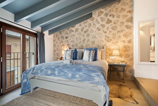 3 soveværelse Byhus til salg i Pollensa / Pollença med swimmingpool garage - € 990.000 (Ref: 9404655)